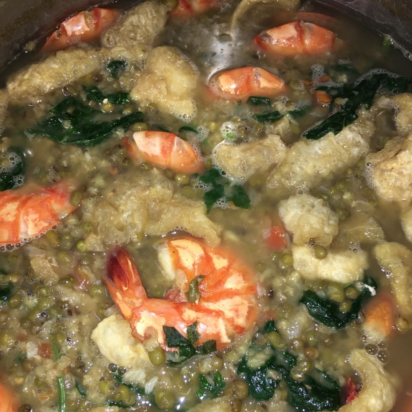 Mongo Guisado (Mung Bean Soup)