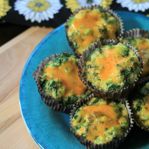 Omelet Muffins with Kale and Broccoli