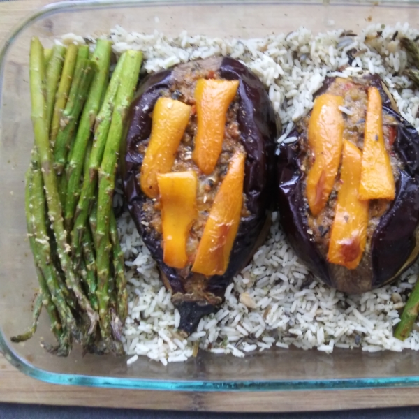 Turkish Stuffed Eggplant (Karniyarik)
