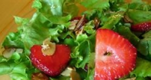 Nutty Strawberry Salad