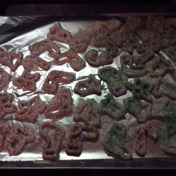 White Chocolate-Covered Pretzels