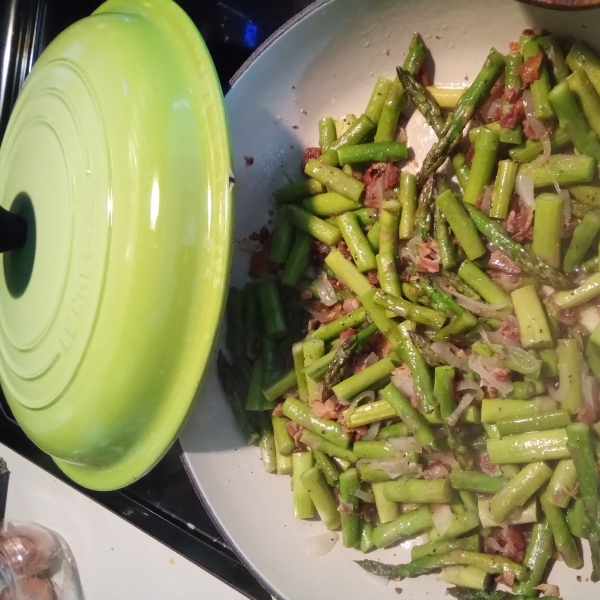 Fried Asparagus with Bacon