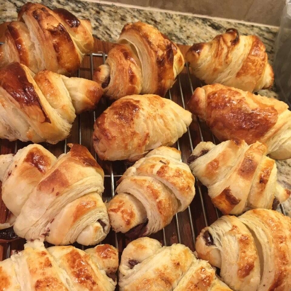 Pain au Chocolat (Chocolate Croissants)