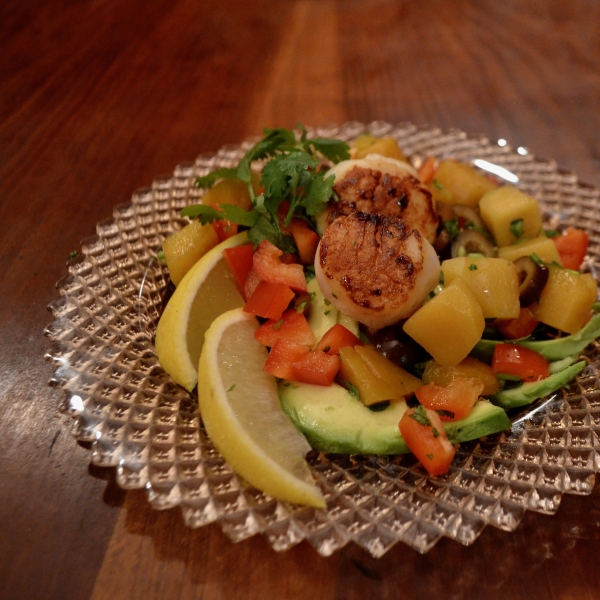 Avocado, Mango, and Scallop Salad