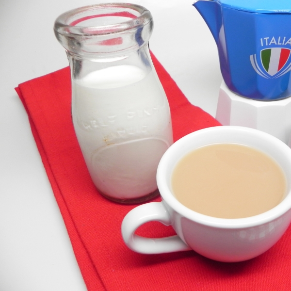 Homemade Vanilla Coffee Creamer