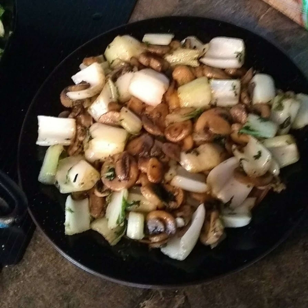Keto Mushroom and Bok Choy Stir-Fry