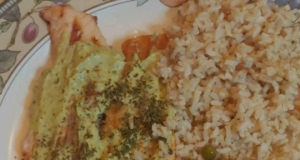 Grilled Salmon with Creamy Pesto Sauce