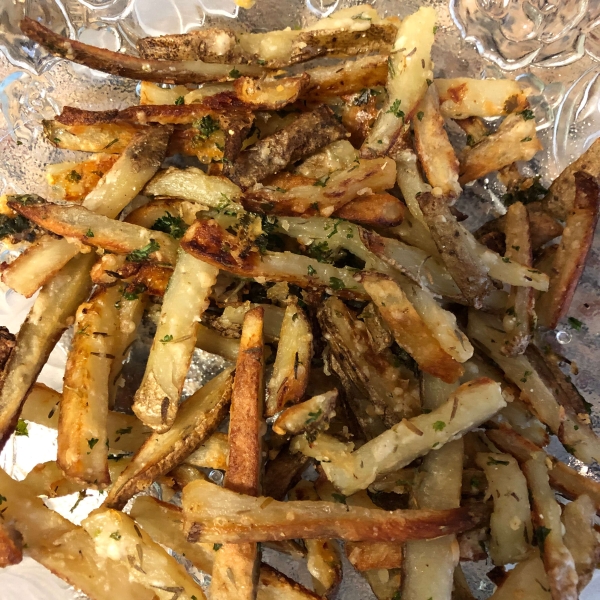 Oven-Baked Garlic and Parmesan Fries