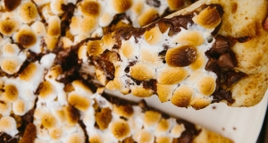 Grilled S'mores Pizza