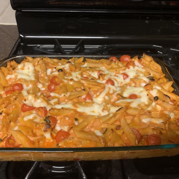Creamy Pasta Bake with Cherry Tomatoes and Basil