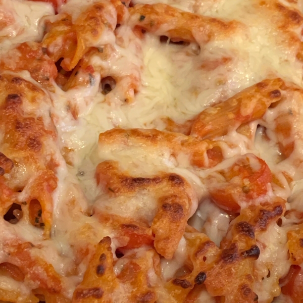 Creamy Pasta Bake with Cherry Tomatoes and Basil