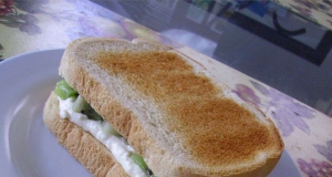 Creamy Kiwi Sandwich