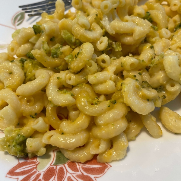 Mom's Favorite Baked Mac and Cheese