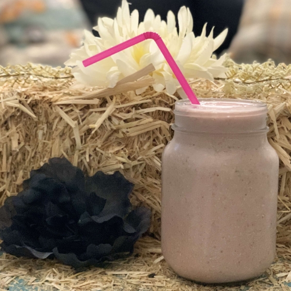 Strawberry Oatmeal Breakfast Smoothie