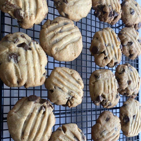 Chocolate Chip Shortbread Cookies