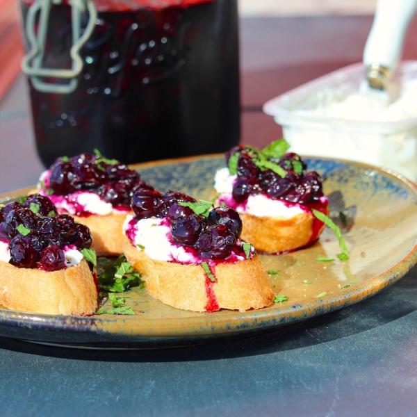 Catherine's Pickled Blueberries