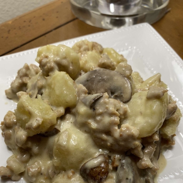 Creamy Sausage and Mushroom Gnocchi Skillet