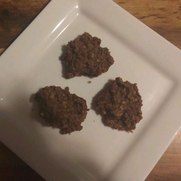 Martina McBride's No-Bake Peanut Butter-Chocolate Cookies