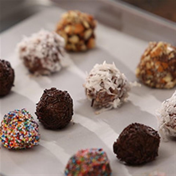 Utokia's Chocolate Peanut Butter Candies