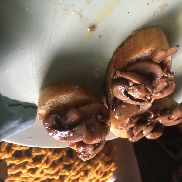 Sauteed Mushrooms in Garlic
