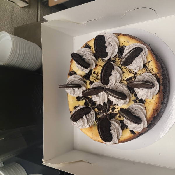 Easy PHILLY OREO Cheesecake