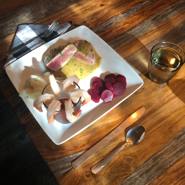 Seared Tuna with Wasabi-Butter Sauce