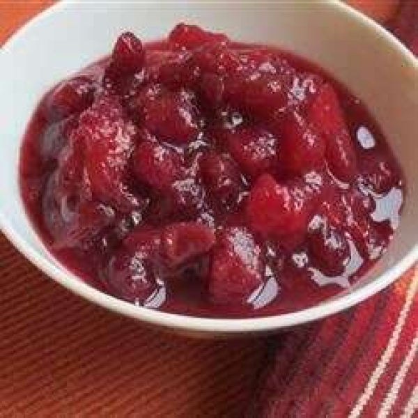 Spicy Quince and Cranberry Chutney