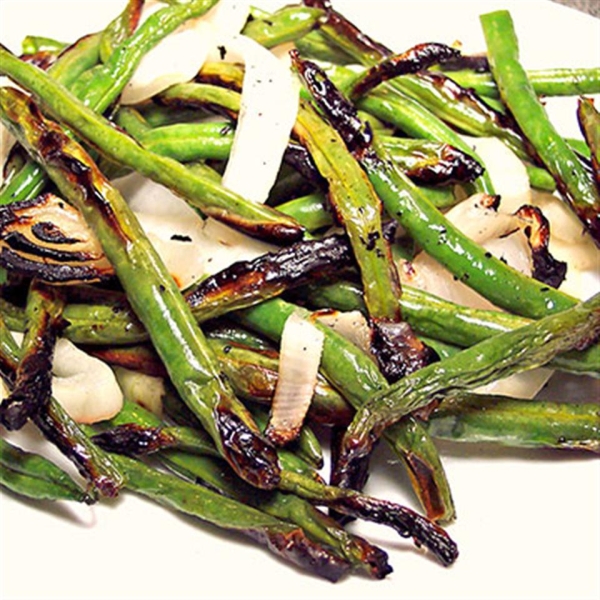 Grilled Green Beans and Onions