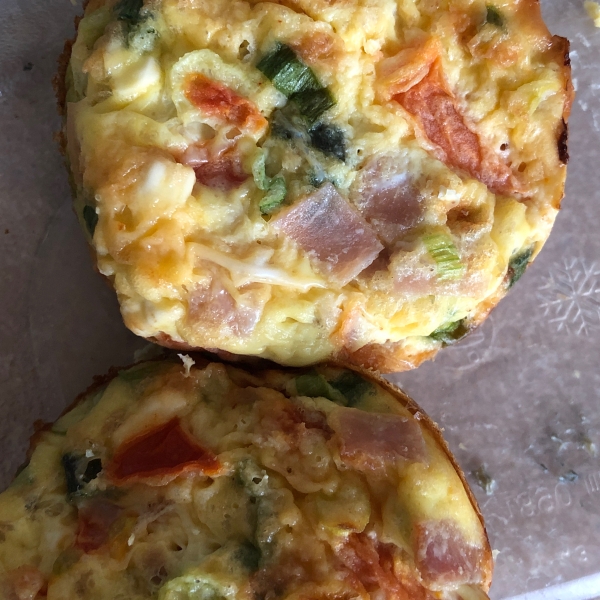 Cheesy Bacon Lettuce Tomato Egg Bites