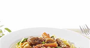 NO YOLKS® Easy Slow Cooker Beef Noodle Stew