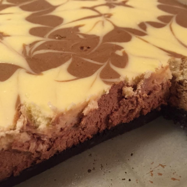 PHILADELPHIA Chocolate-Vanilla Swirl Cheesecake