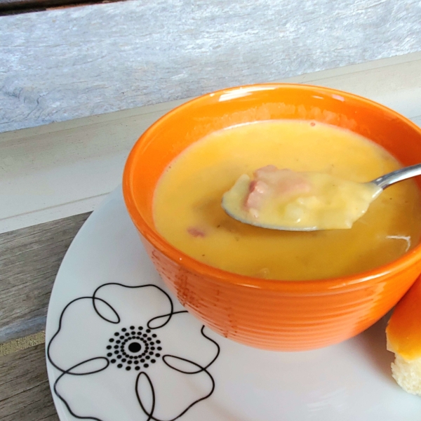 Ham, Potato, and Cheese Soup