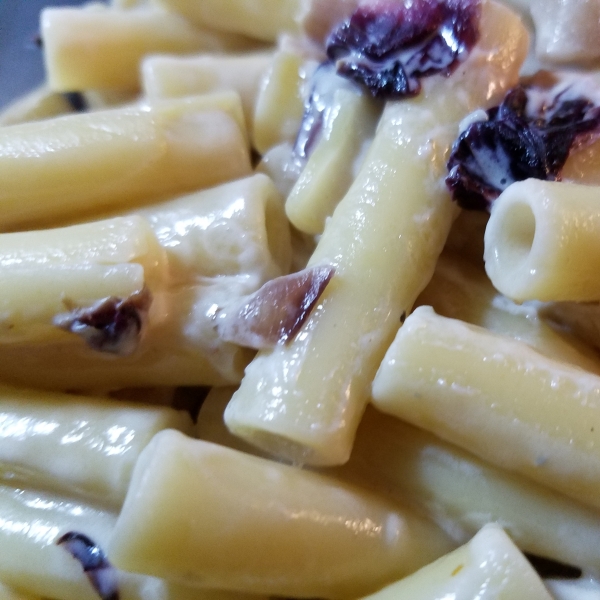 Pasta with Gorgonzola Sauce and Radicchio