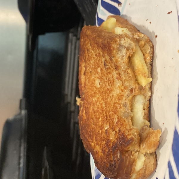 Grilled Peanut Butter Apple Sandwiches