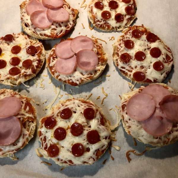 Fast English Muffin Pizzas