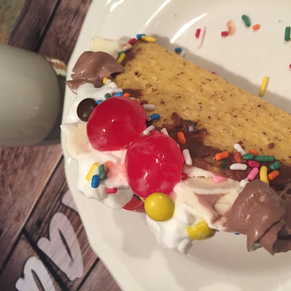 Ice Cream Sundae Taco Delight