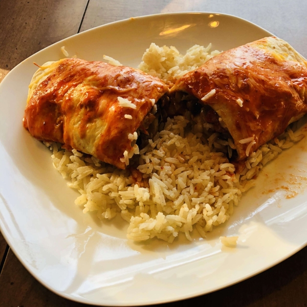 Easy Chicken Enchiladas from Reynolds