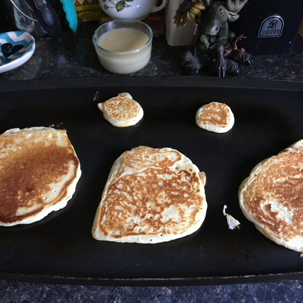 Buttermilk Pancakes with Vanilla and Nutmeg