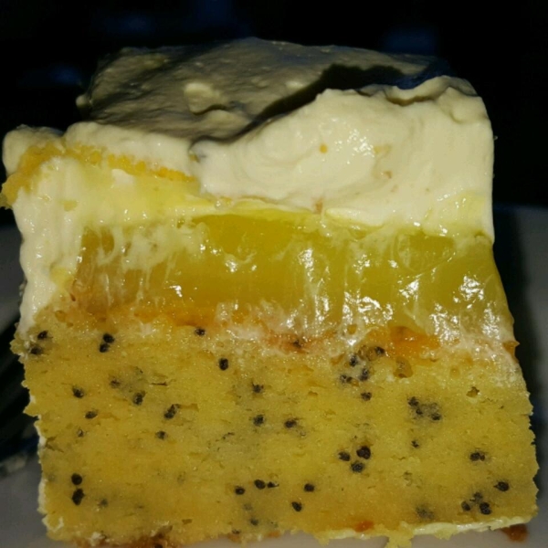 Lemon Poppy Seed Dessert Cake