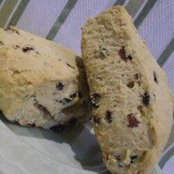 Oatmeal-Currant Scones