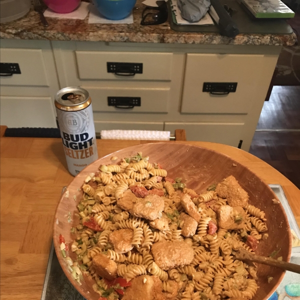 Tangy Buffalo Chicken Pasta Salad