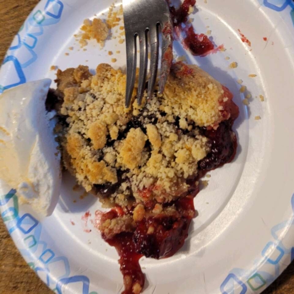 Wendy's Easy Blackberry Cobbler