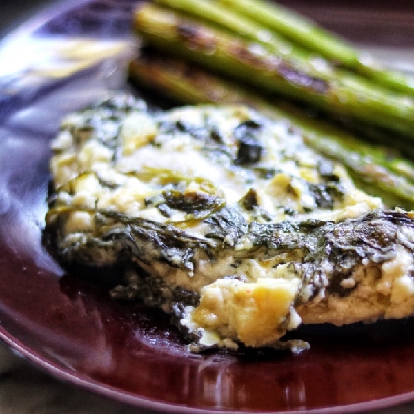 Keto Baked Spinach-Artichoke Chicken Breasts