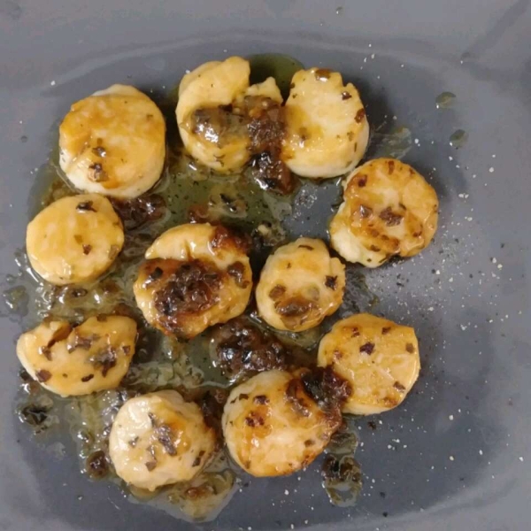 Quick Pan-Seared Scallops