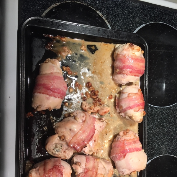 Chicken Walnut Cheese Wrapped in Bacon