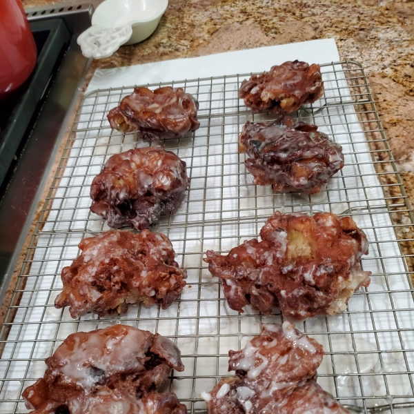 Chef John's Apple Fritters
