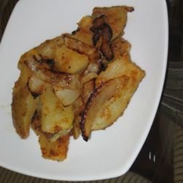 Brilliant Potatoes With Paprika and Caramelized Onions