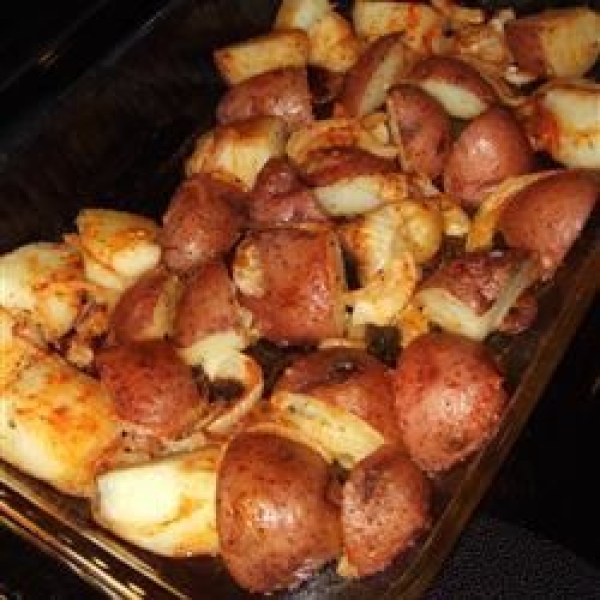 Brilliant Potatoes With Paprika and Caramelized Onions