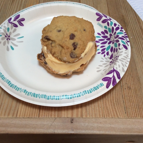 Giant Chocolate Chip Cookies