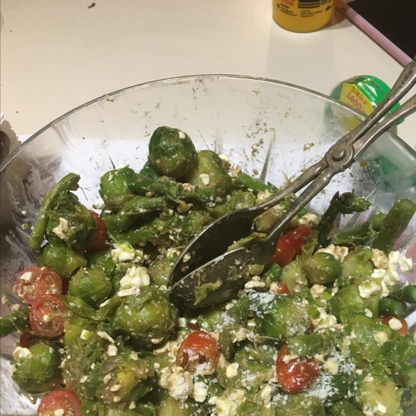 Roasted Asparagus Salad with Feta Cheese